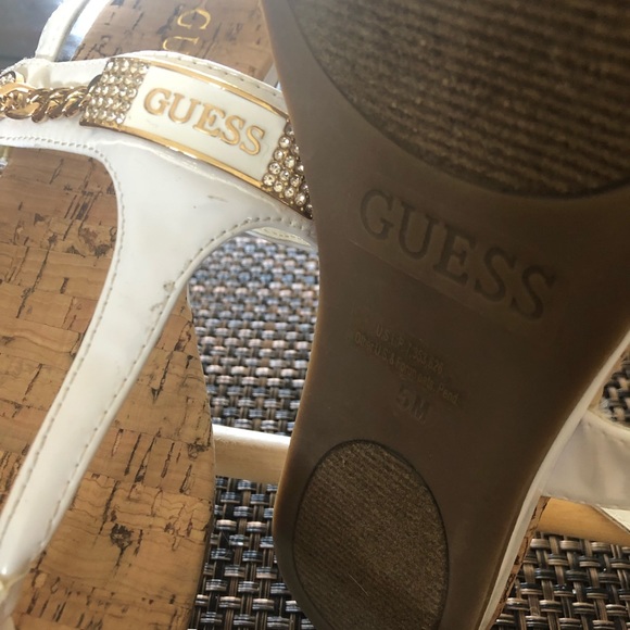 SOLD——NEW Guess Sandals - Picture 4 of 4